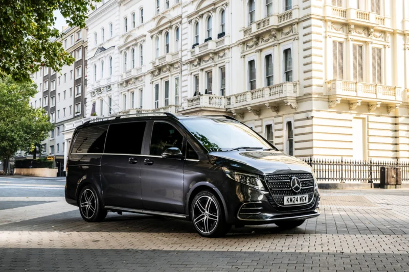 Manchester Airport chauffeur service with Mercedes-Benz V-Class